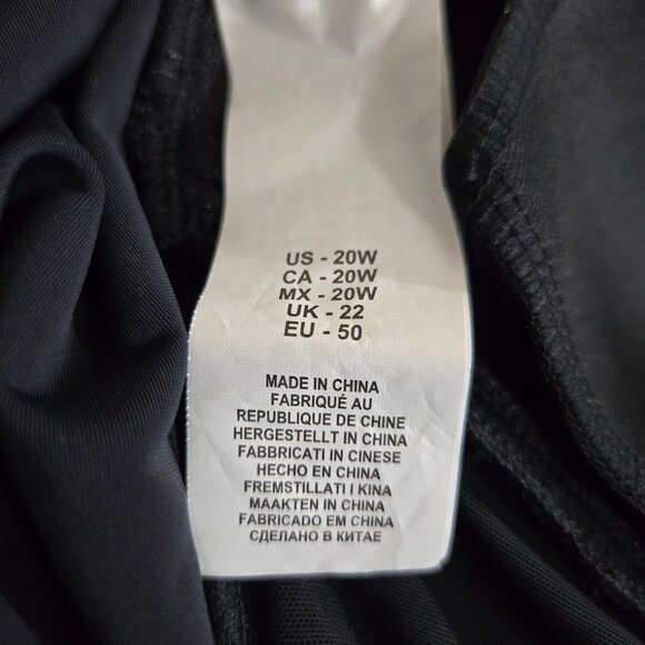 Black Ruched One-Piece Swimsuit Size 16W NWT - Picture 9 of 10